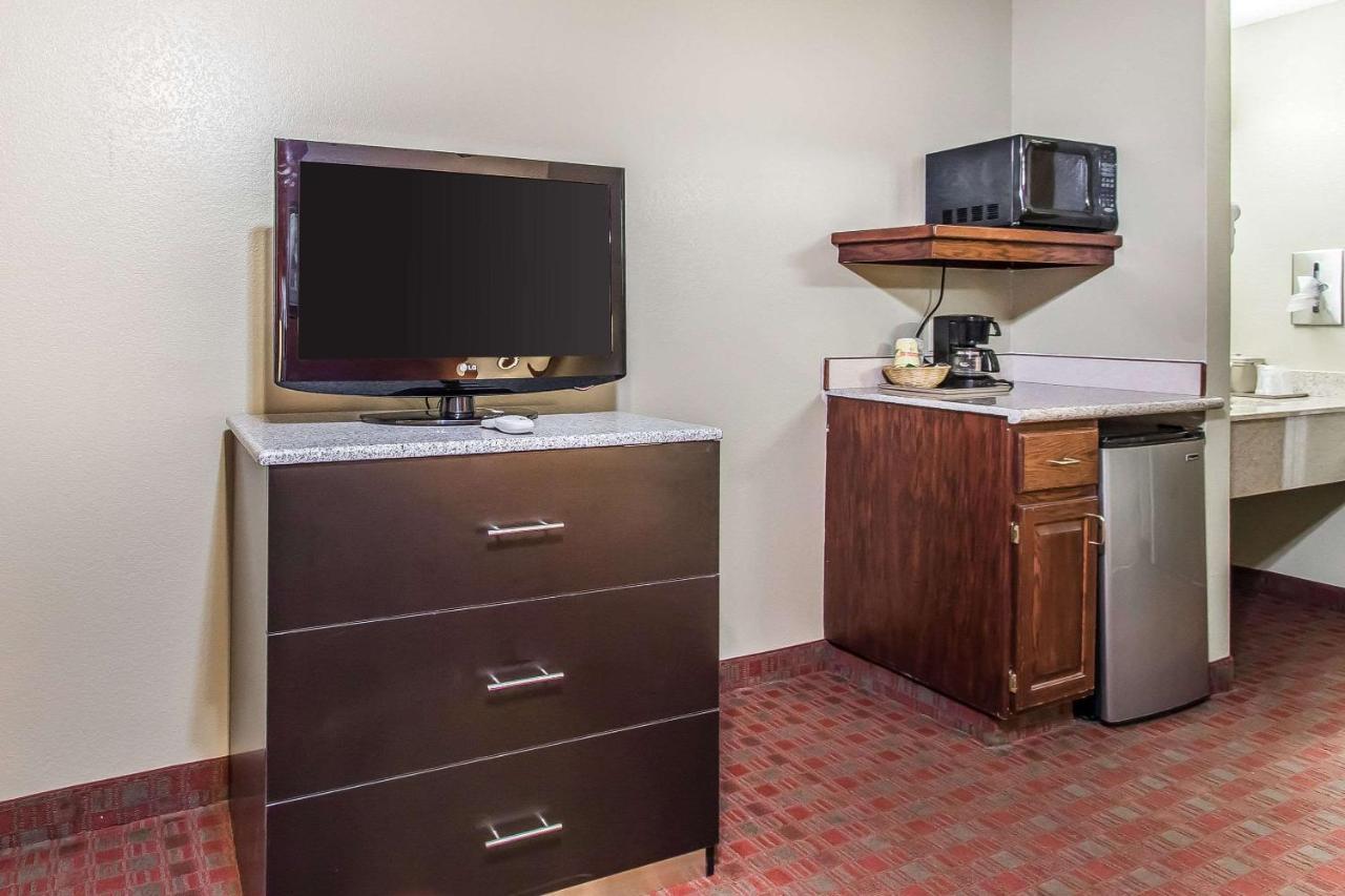 Quality Inn & Suites La Vergne Εξωτερικό φωτογραφία