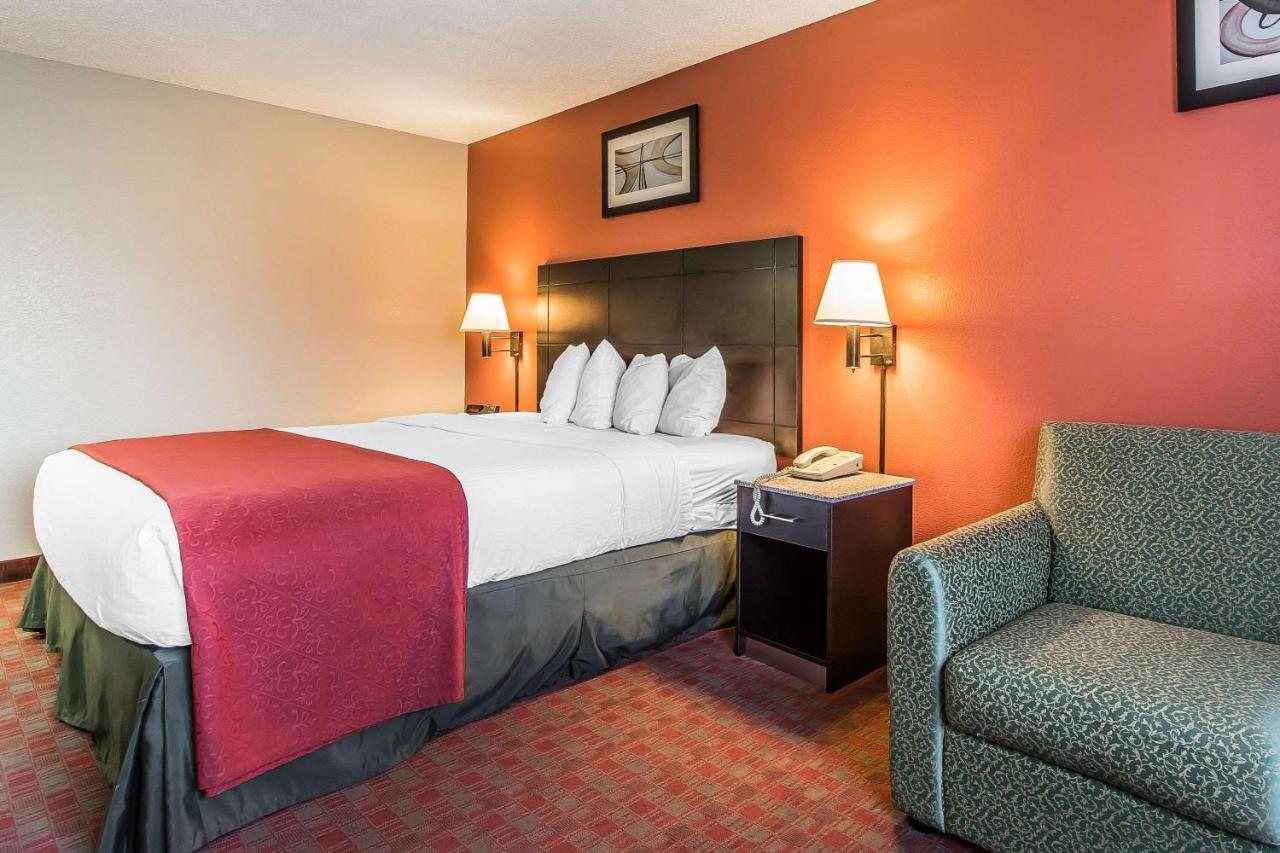 Quality Inn & Suites La Vergne Εξωτερικό φωτογραφία
