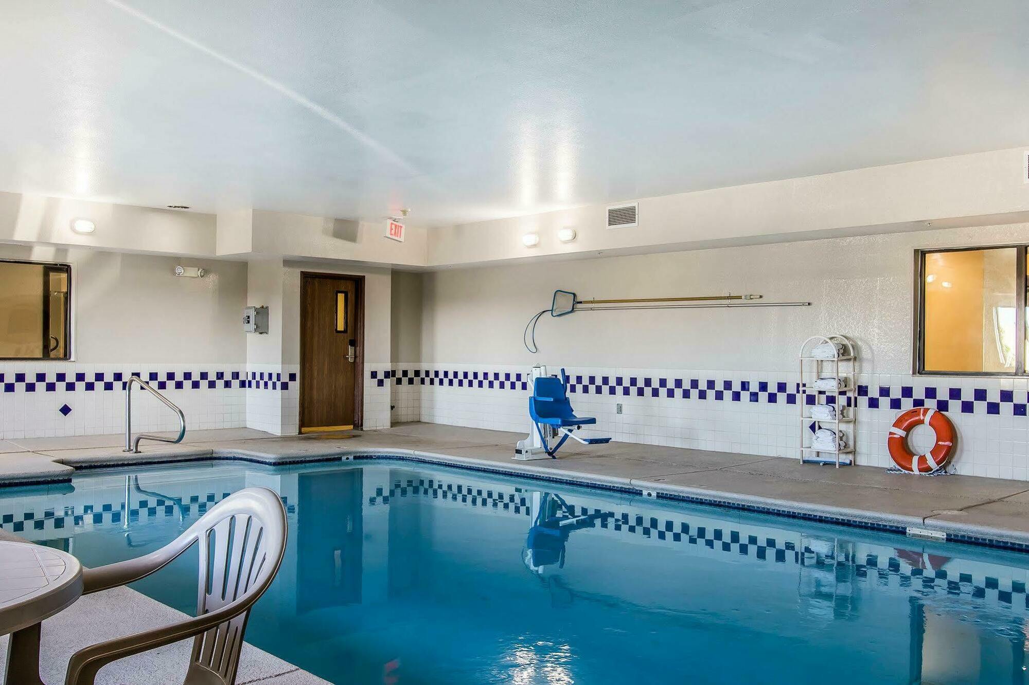 Quality Inn & Suites La Vergne Εξωτερικό φωτογραφία